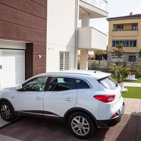 Maisonette Modena Park Ngoại thất bức ảnh