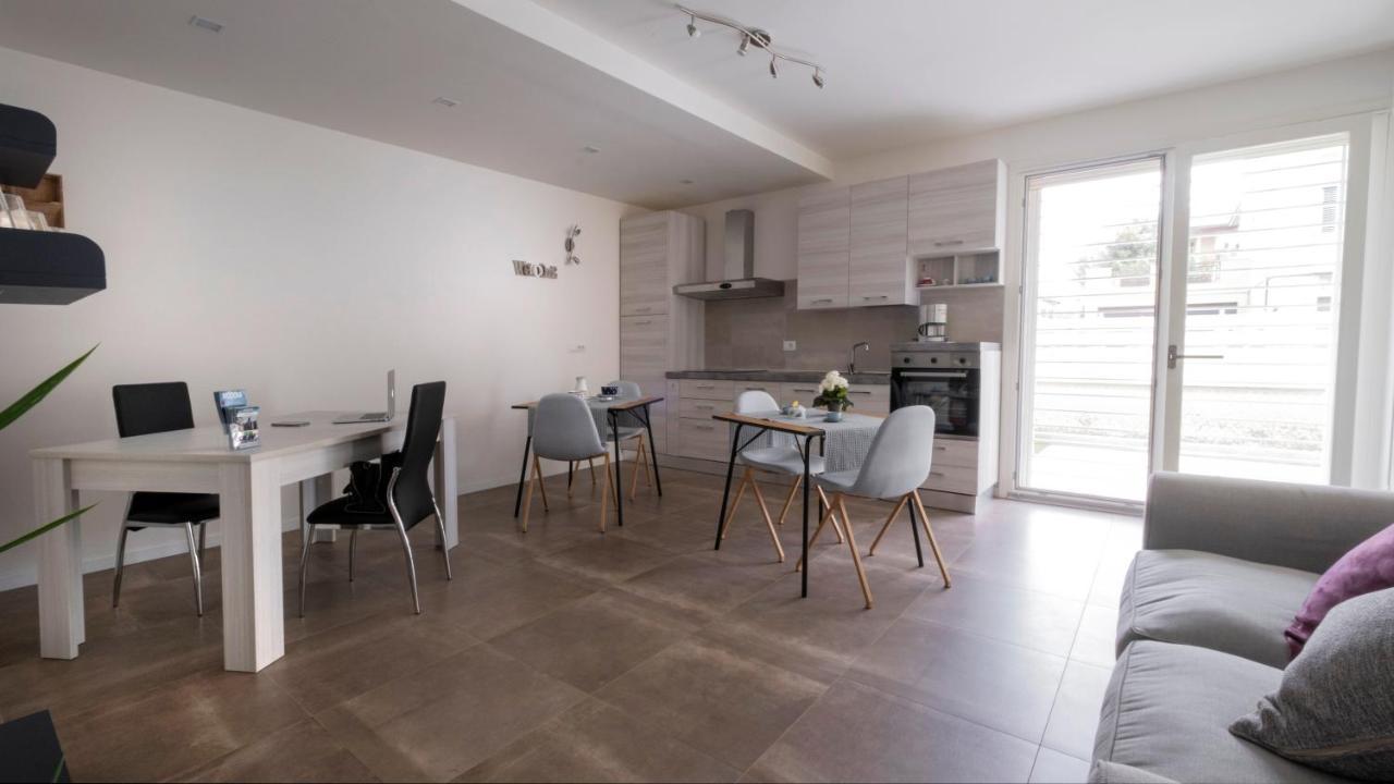 Maisonette Modena Park Ngoại thất bức ảnh
