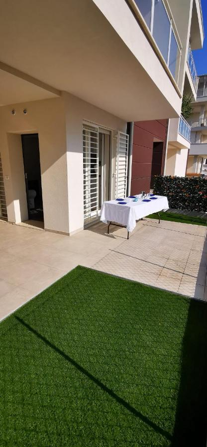 Maisonette Modena Park Ngoại thất bức ảnh